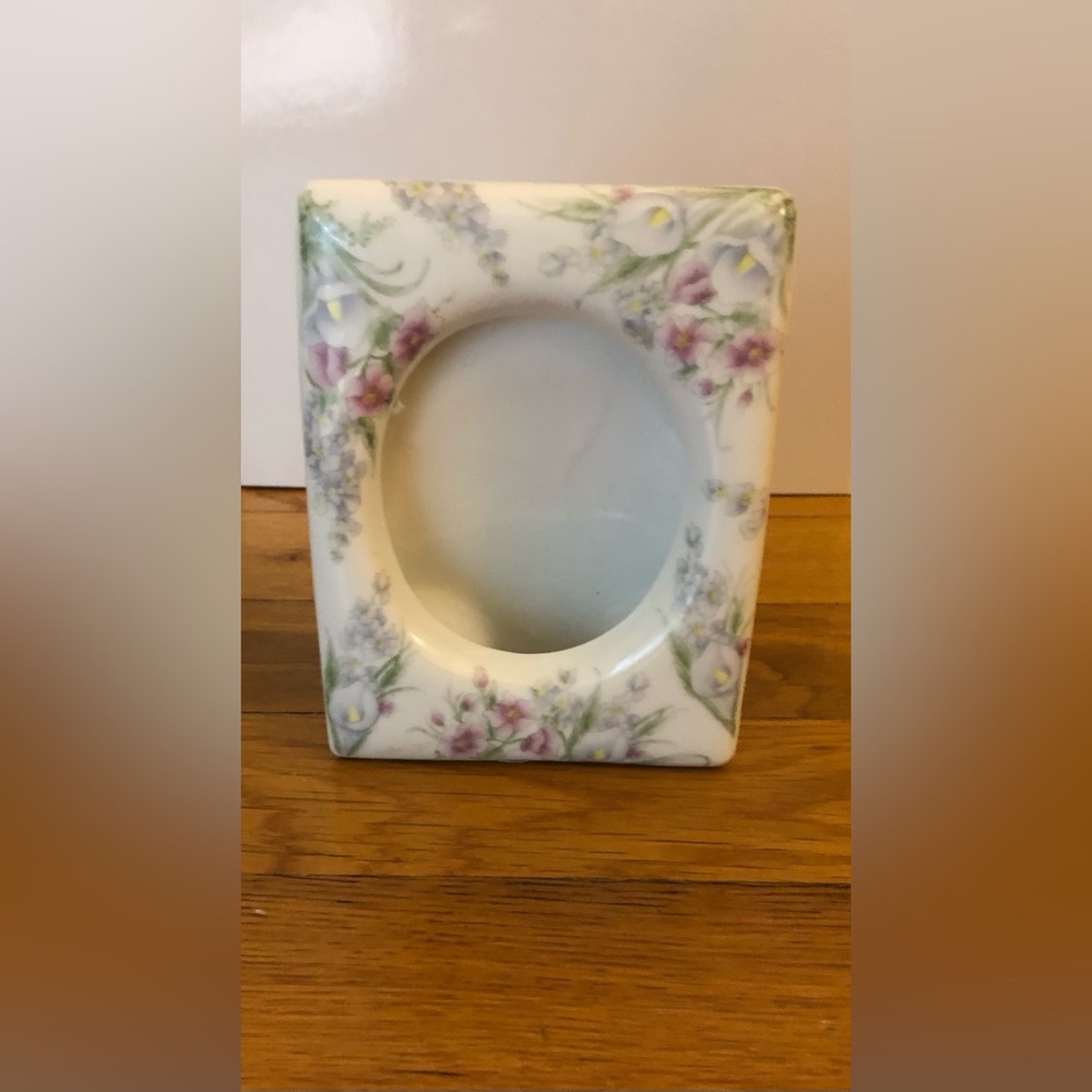 Small Photo Frame With Floral Pattern